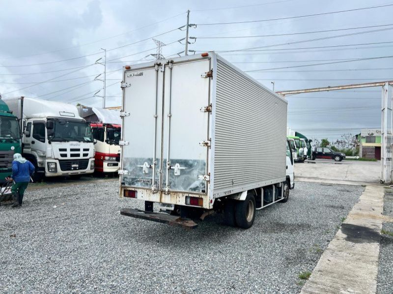 2024 Isuzu CLOSED VAN  pictures