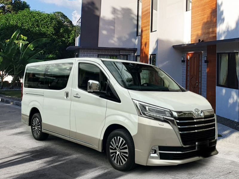 2024 Toyota Super Grandia pictures