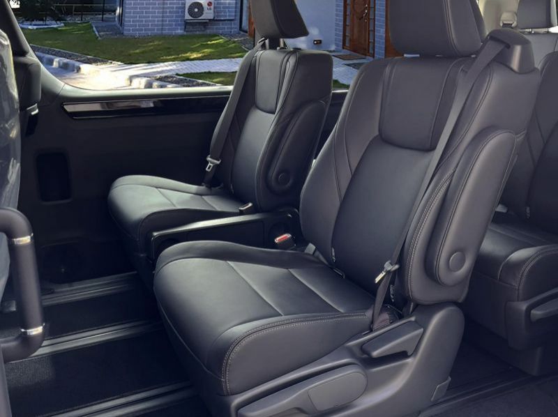 2024 Toyota Super Grandia pictures