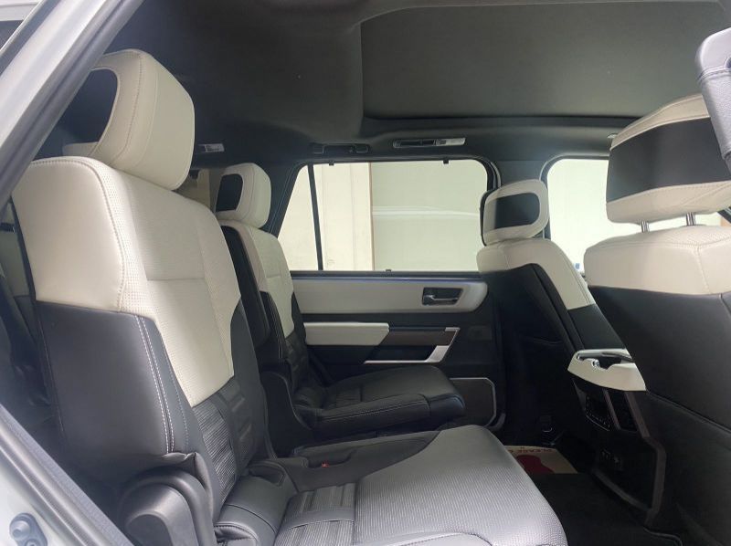 2023 Toyota Sequoia Capstone pictures