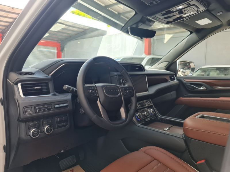 2024 GMC Yukon Denali XL Ultimate pictures