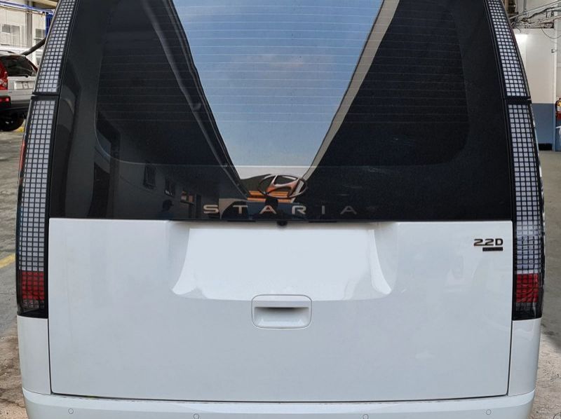 2023 Hyundai Staria pictures