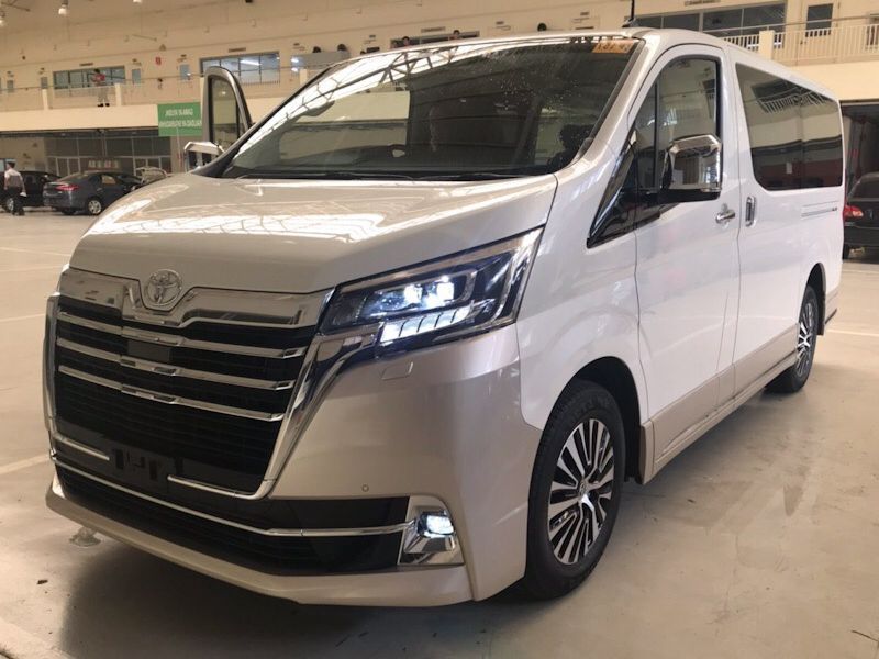 hiace luxury 2020