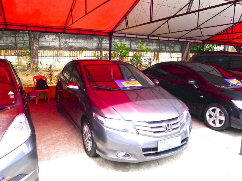 2010 Toyota Innova for sale 40 000 Km Automatic transmission Alvin