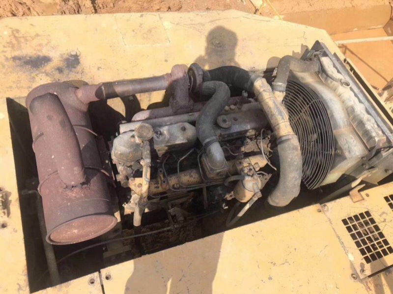 2000 caterpillar E200B pictures