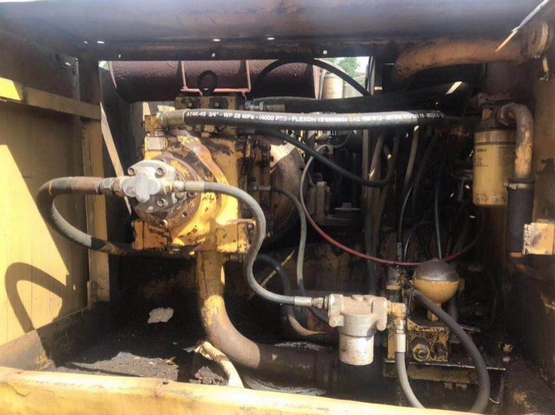 2000 caterpillar E200B pictures