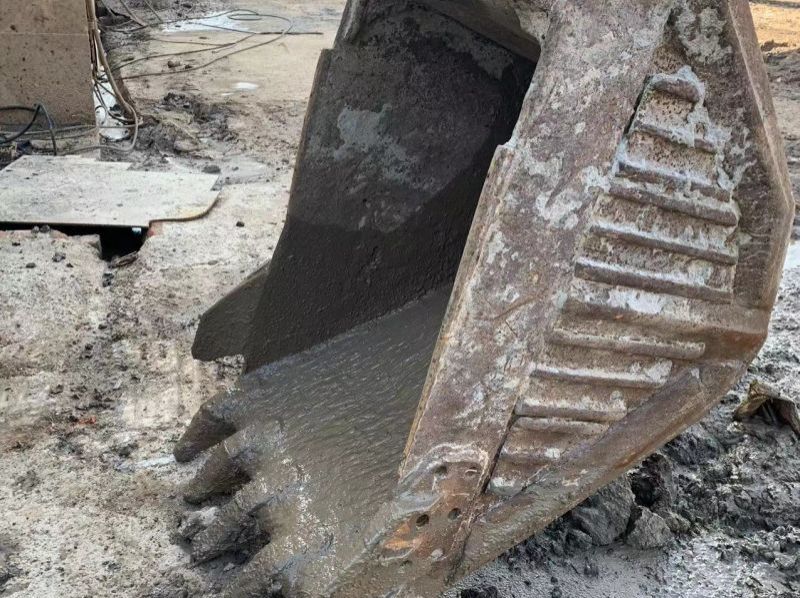 2005 HITACHI ex200-5 pictures