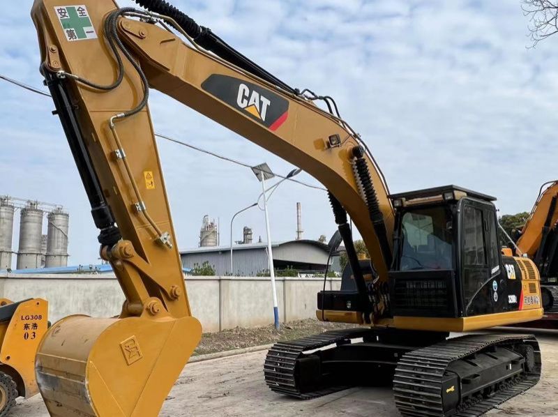 2021 CATERPILLAR 320D2 pictures