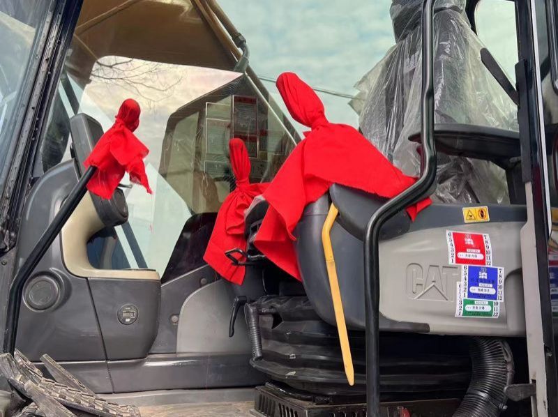 2021 CATERPILLAR 320D2 pictures