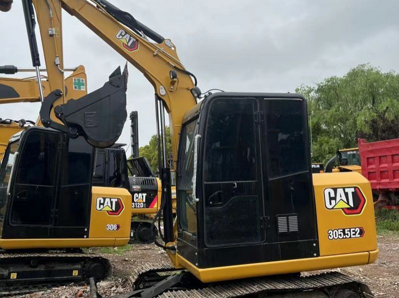 2021 CATERPILLAR 305.5E2 pictures