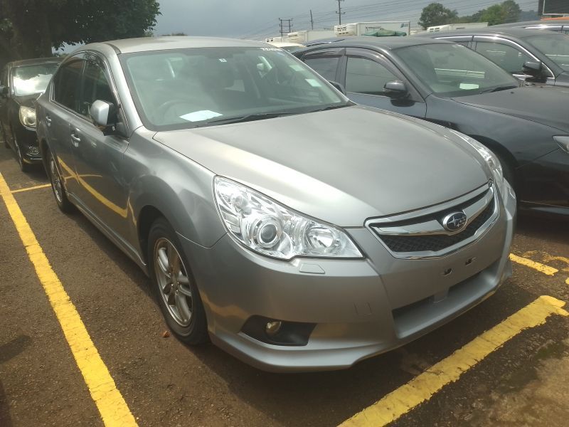 2011 Subaru Legacy photo