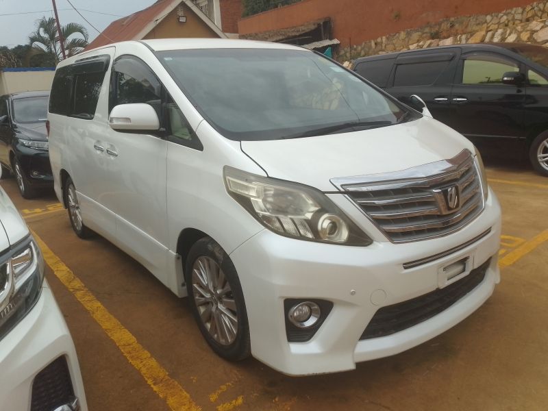 2012 Toyota Alphard photo