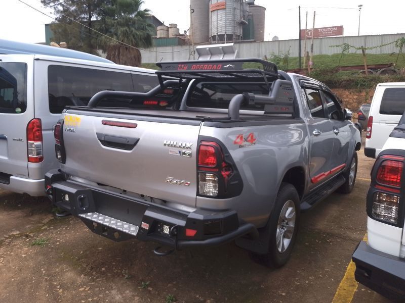 2019 Toyota HILUX photo