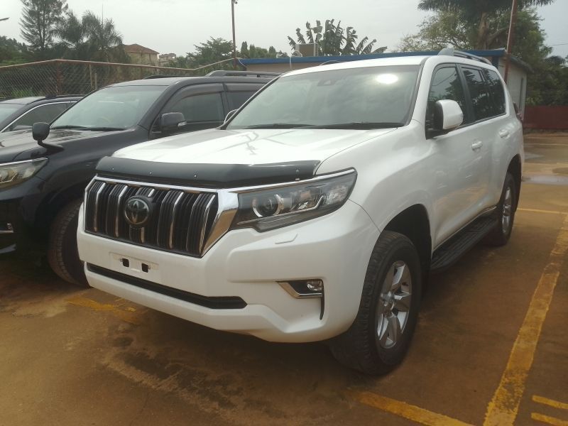 2022 Toyota Land Cruiser Prado photo