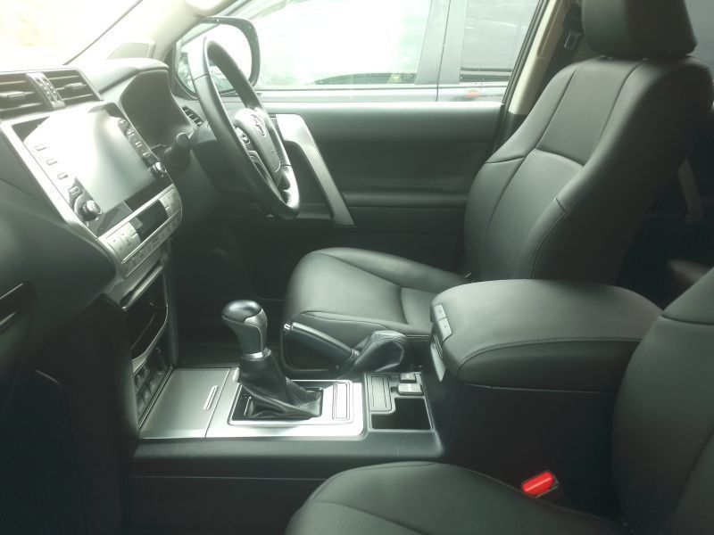 2022 Toyota Land Cruiser Prado photo