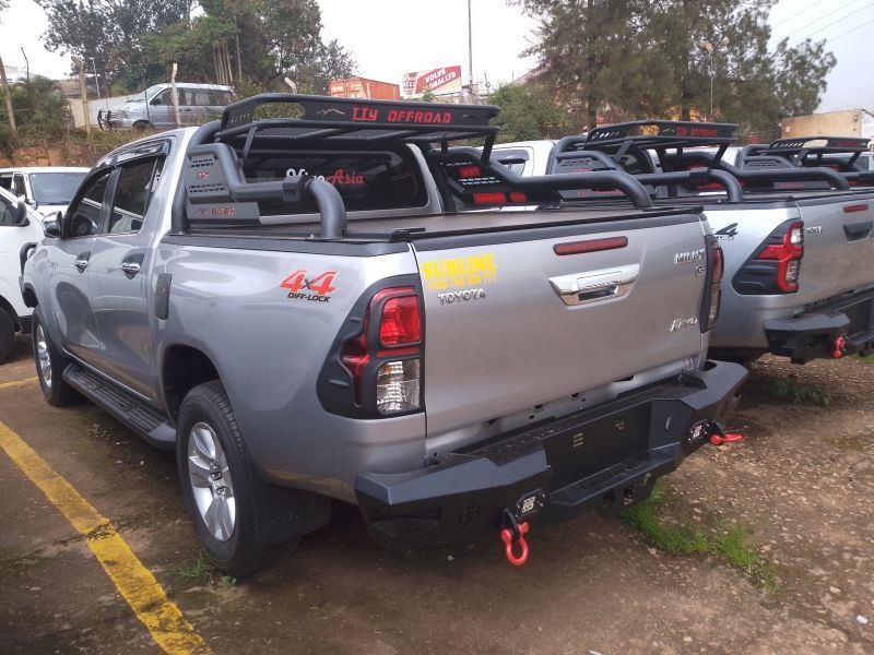 2021 Toyota HILUX photo