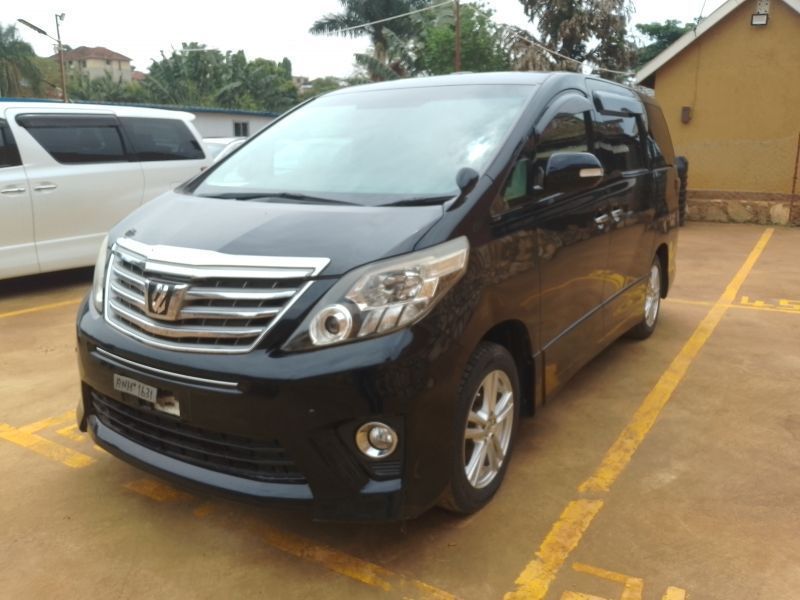 2014 Toyota Alphard photo