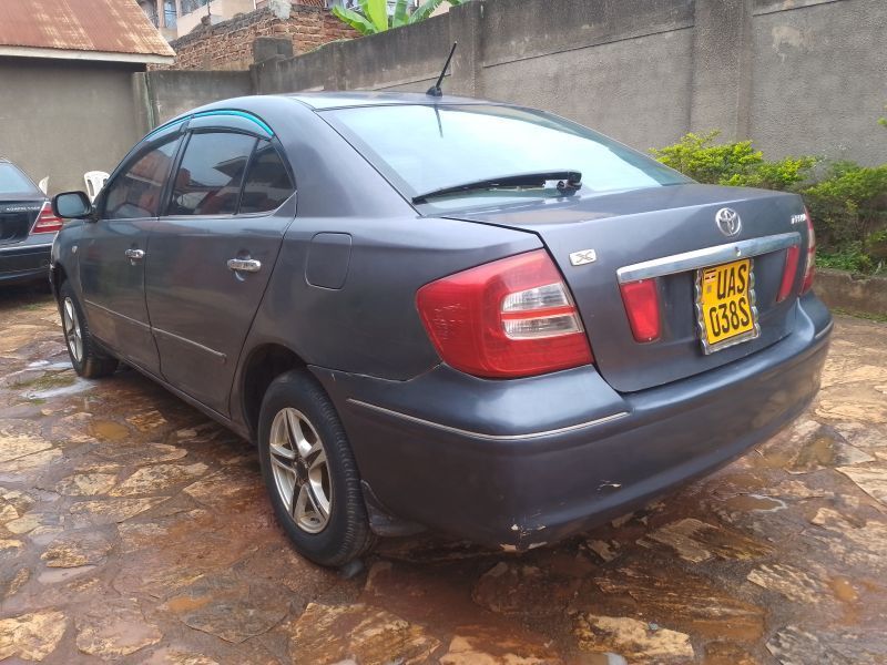 2002 Toyota Premio photo