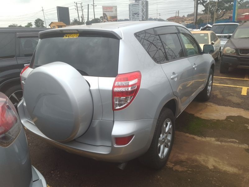 2010 Toyota Rav4 photo