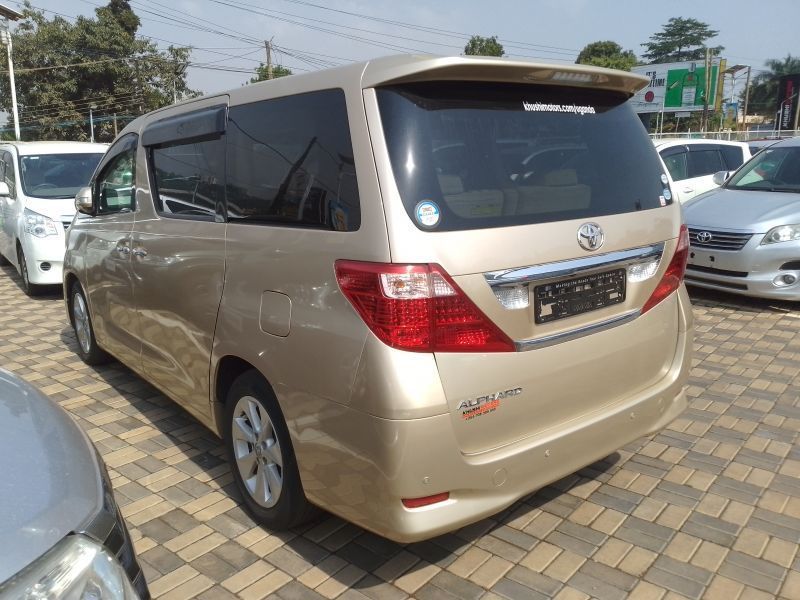 2010 Toyota ALPHARD photo