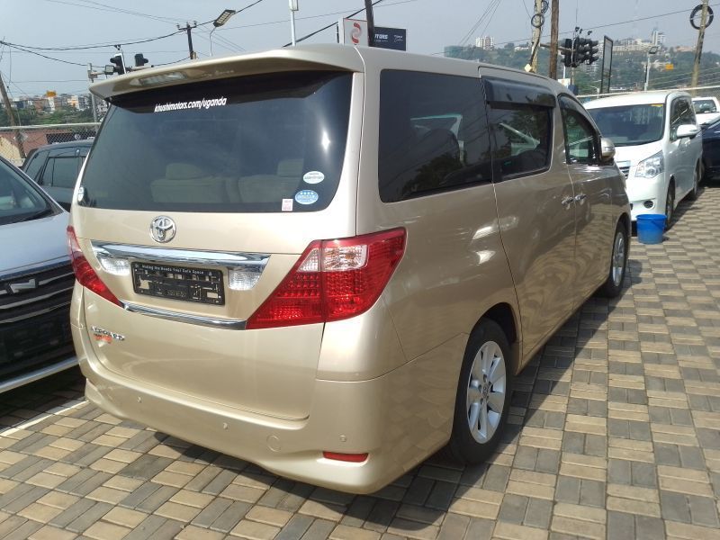 2010 Toyota ALPHARD photo