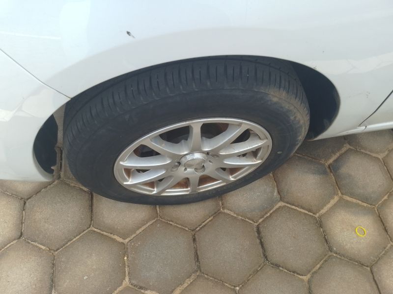 2010 Toyota Passo Sette photo