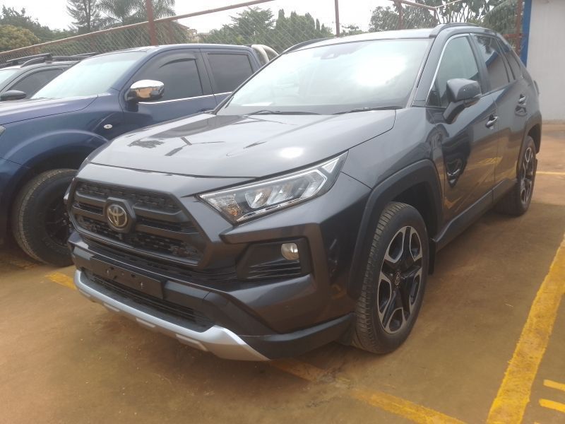 2020 Toyota Rav4 photo