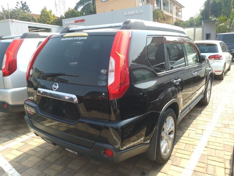 2012 Nissan X-TRAIL photo