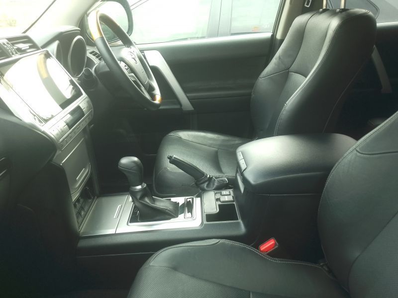2016 Toyota Land Cruiser Prado photo