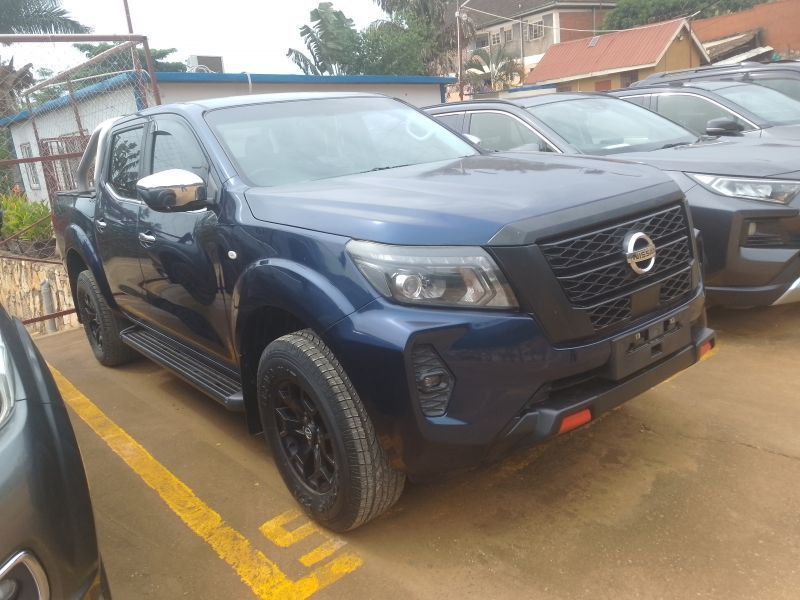 2019 Nissan Navara photo