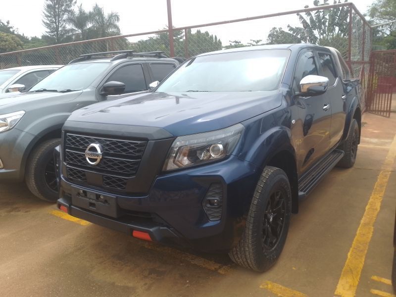 2019 Nissan Navara photo