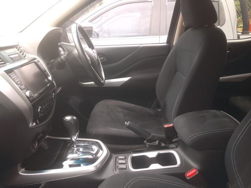 2019 Nissan Navara photo