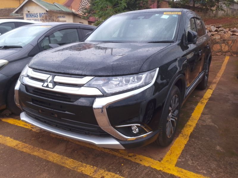 2018 Mitsubishi OUTLANDER photo
