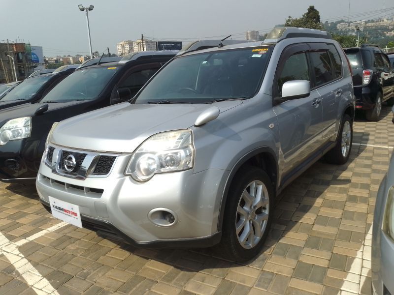 2012 Nissan X-TRAIL photo