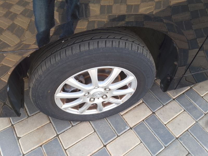 2010 Toyota NOAH photo