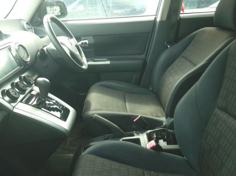 2012 Toyota Rumion pictures