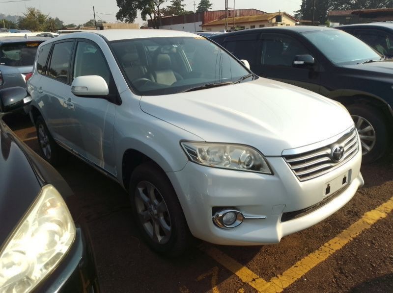 2012 Toyota Vanguard pictures