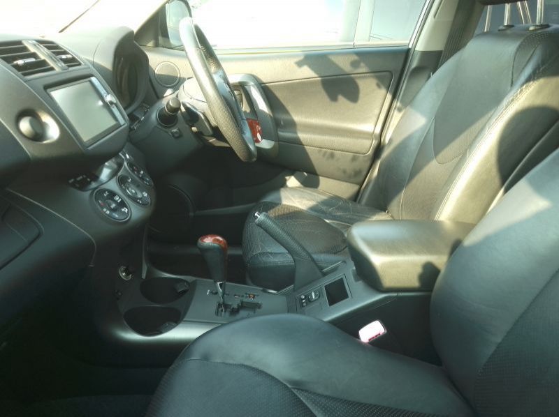 2012 Toyota Vanguard pictures