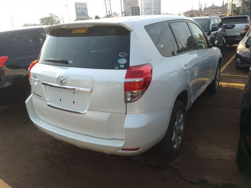 2012 Toyota Vanguard pictures