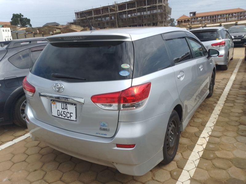 2012 Toyota Wish pictures