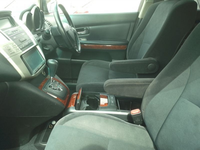 2014 Toyota Harrier pictures