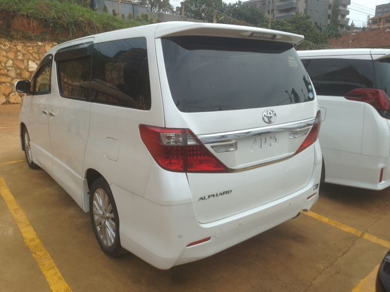 2012 Toyota Alphard pictures