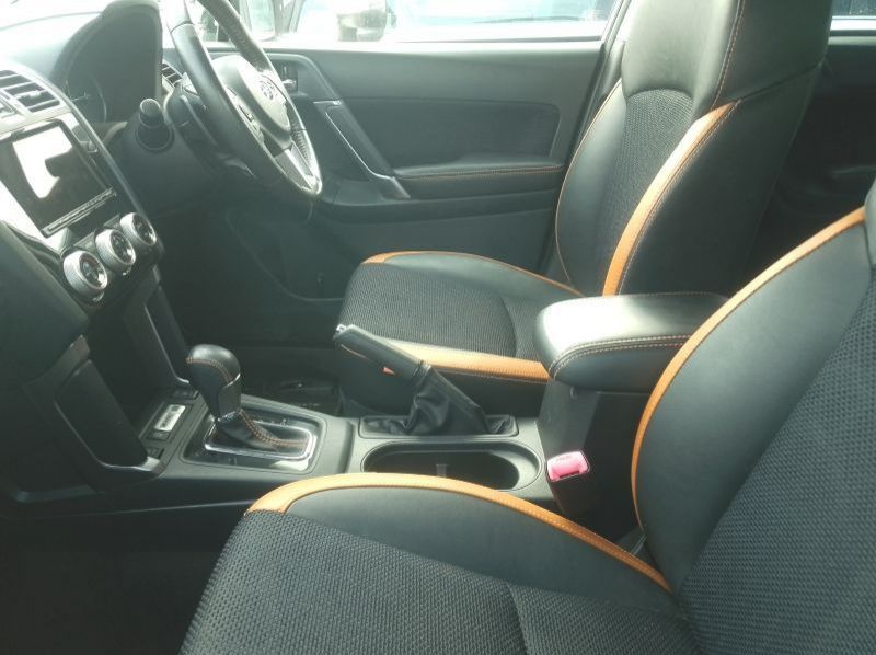 2016 Subaru Forester pictures