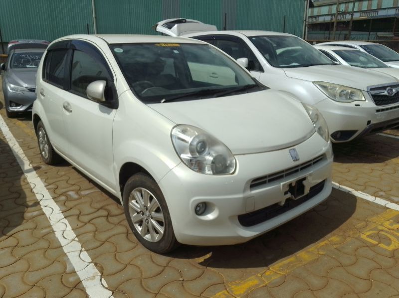 2012 Toyota Passo pictures