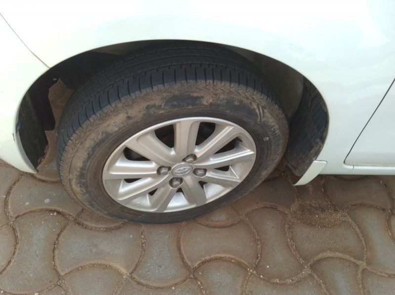 2012 Toyota Passo pictures