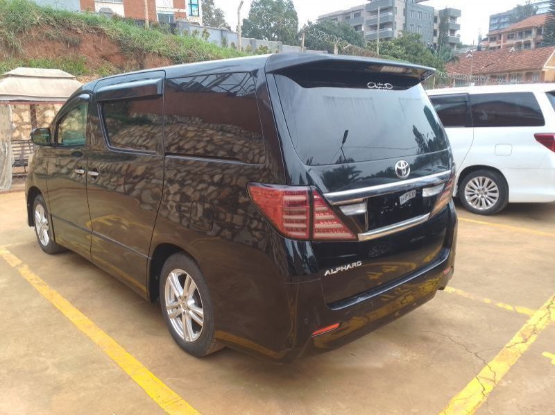 2014 Toyota Alphard pictures