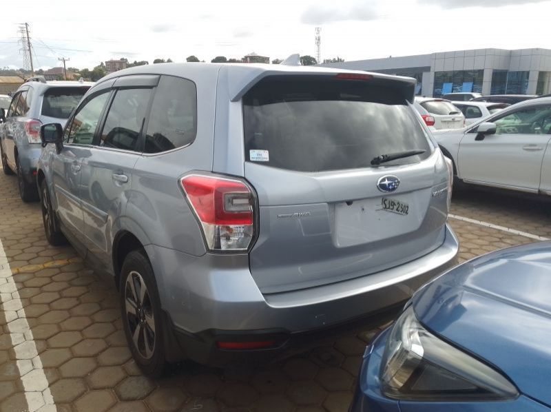 2013 Subaru Forester pictures