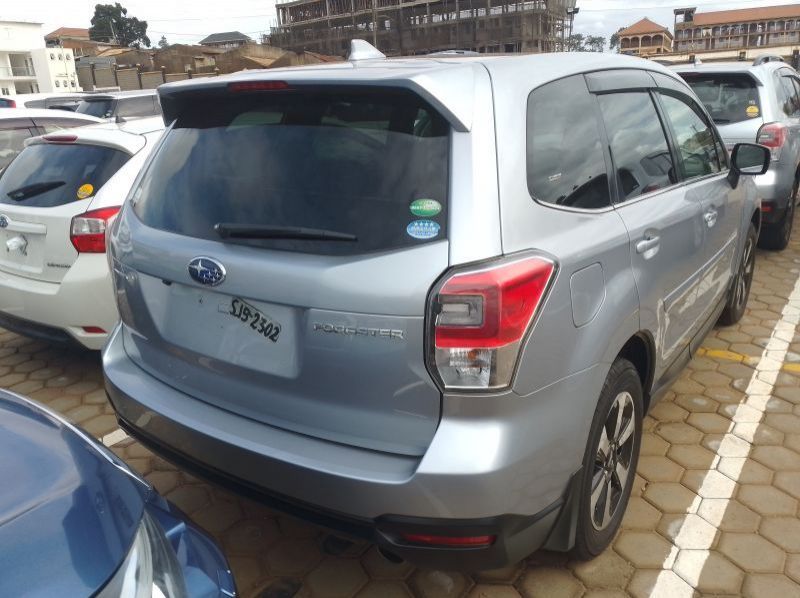 2013 Subaru Forester pictures