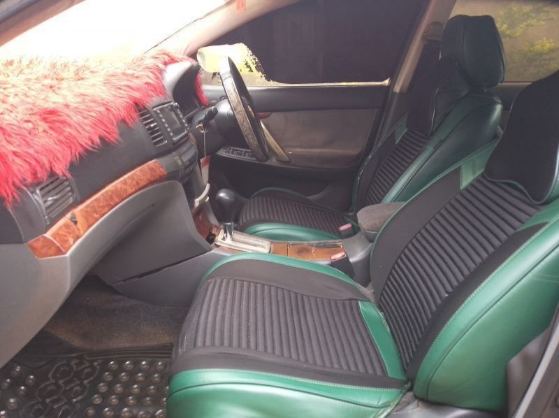 2002 Toyota Premio pictures