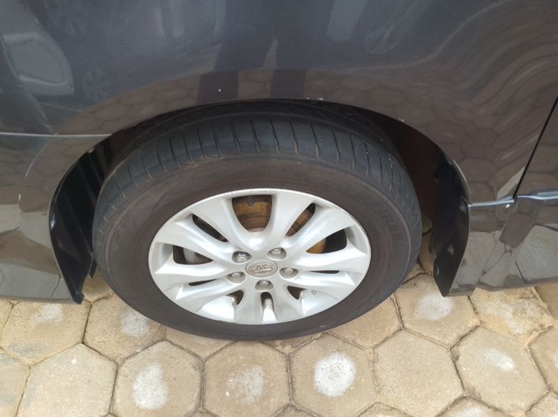 2012 Toyota Noah pictures